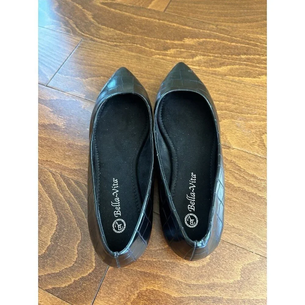 Bella Vita Women's 9.5 W Croc‎ Print Pointed Toe Flat Ballet Closed Toe - Picture 6 of 6